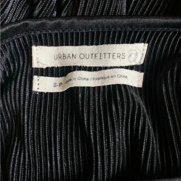 Urban Outfitters Black Pleated Romper - Picture 5 of 5
